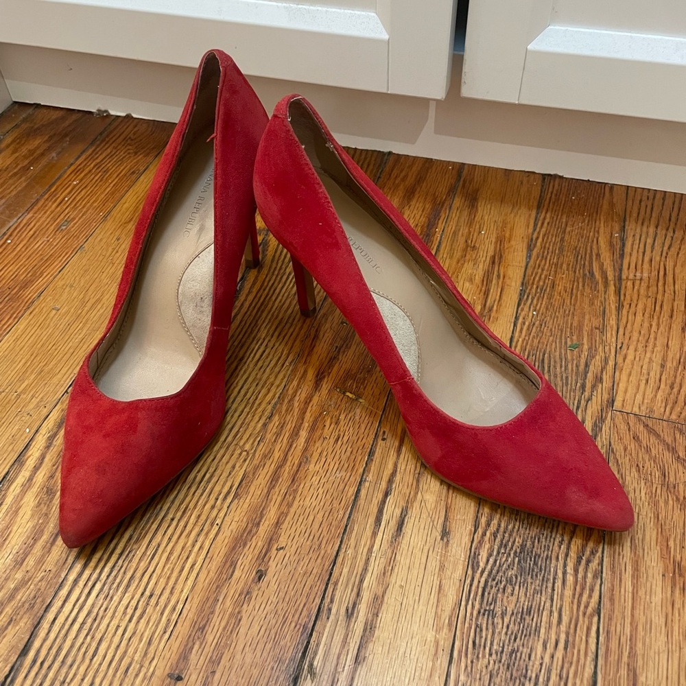 Women’s Red Size 6 Banana Republic Heels